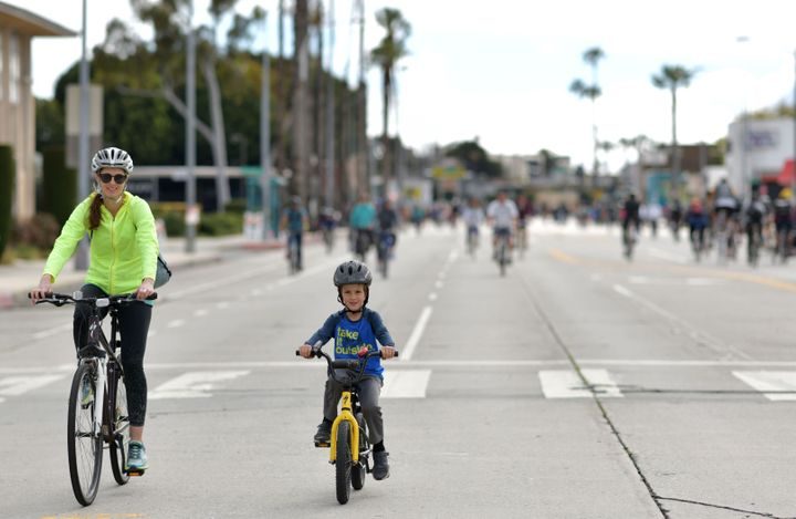 [Huffington Post] Dr. Ralph Buehler on Declining Biking Rates Among Children